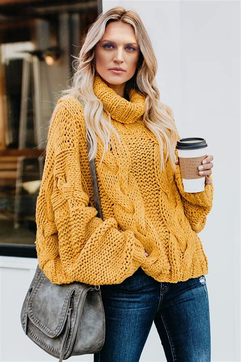 knits women.